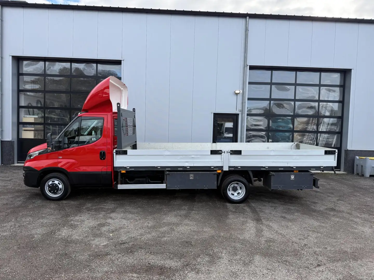 Iveco Daily 50C17D 3.0 EINDEJAARSACTIE 21950,- Open Laadbak 52 Rood - 2