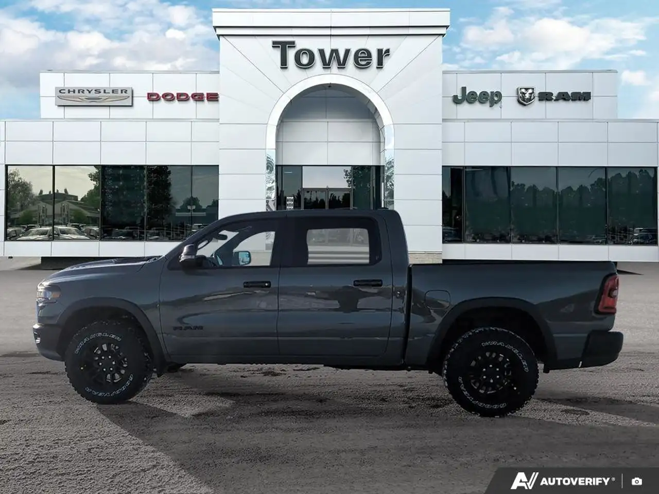 RAM 1500 снимка RAM 1500