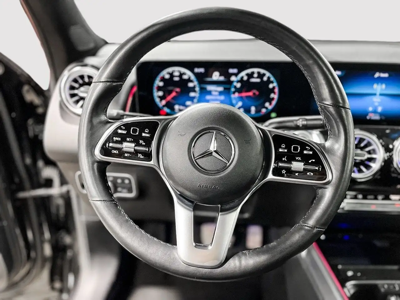 Mercedes-Benz GLB fotografie Mercedes-Benz GLB