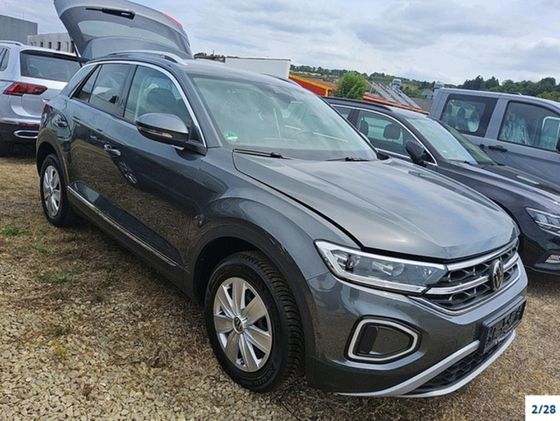 Volkswagen T-Roc 1.0 TSI Style Rear-View, Beats Audio — photo 2