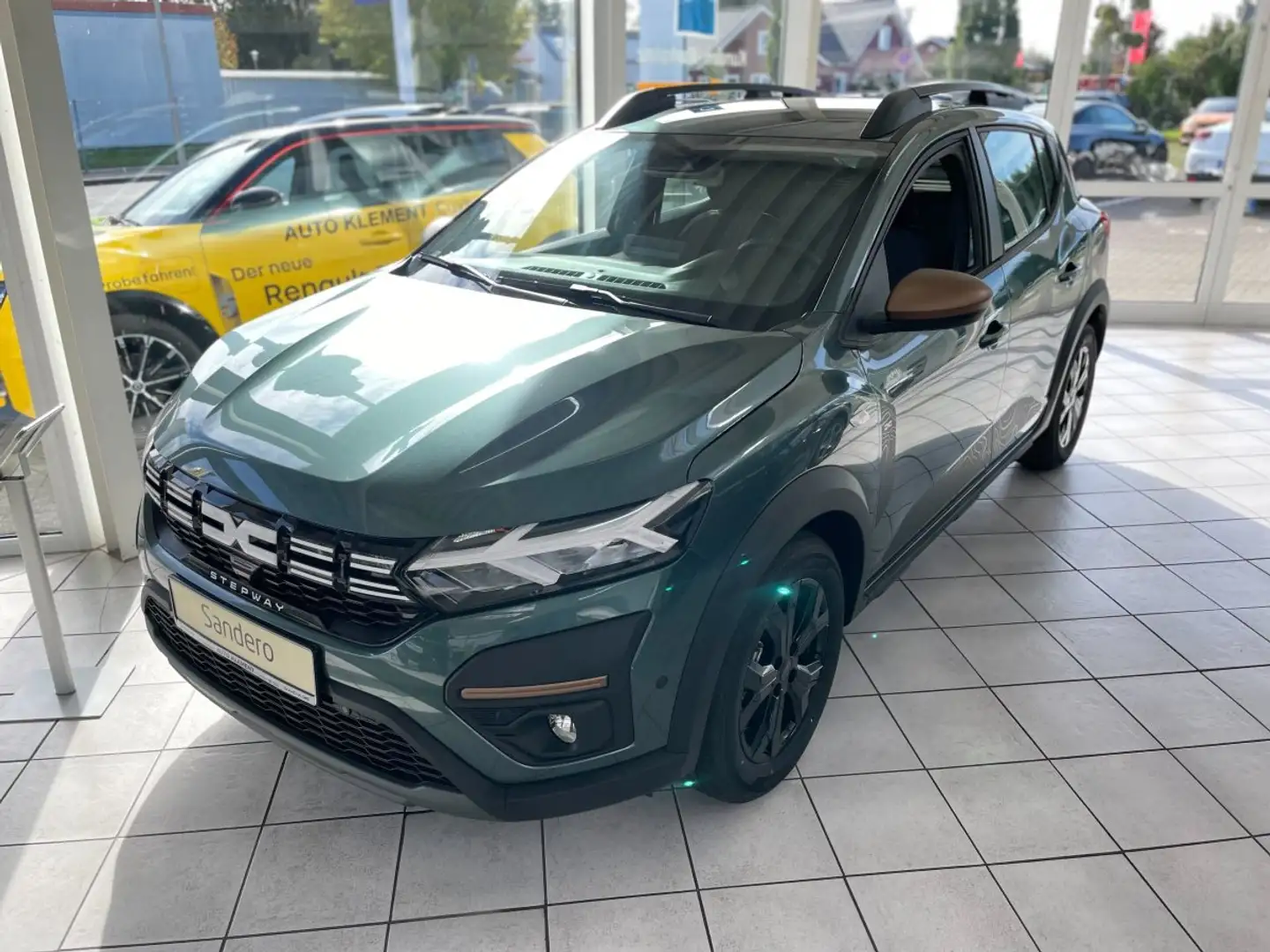Dacia Sandero Stepway Extreme TCe 90 CVT Automatik, Klimaautomat Groen - 2