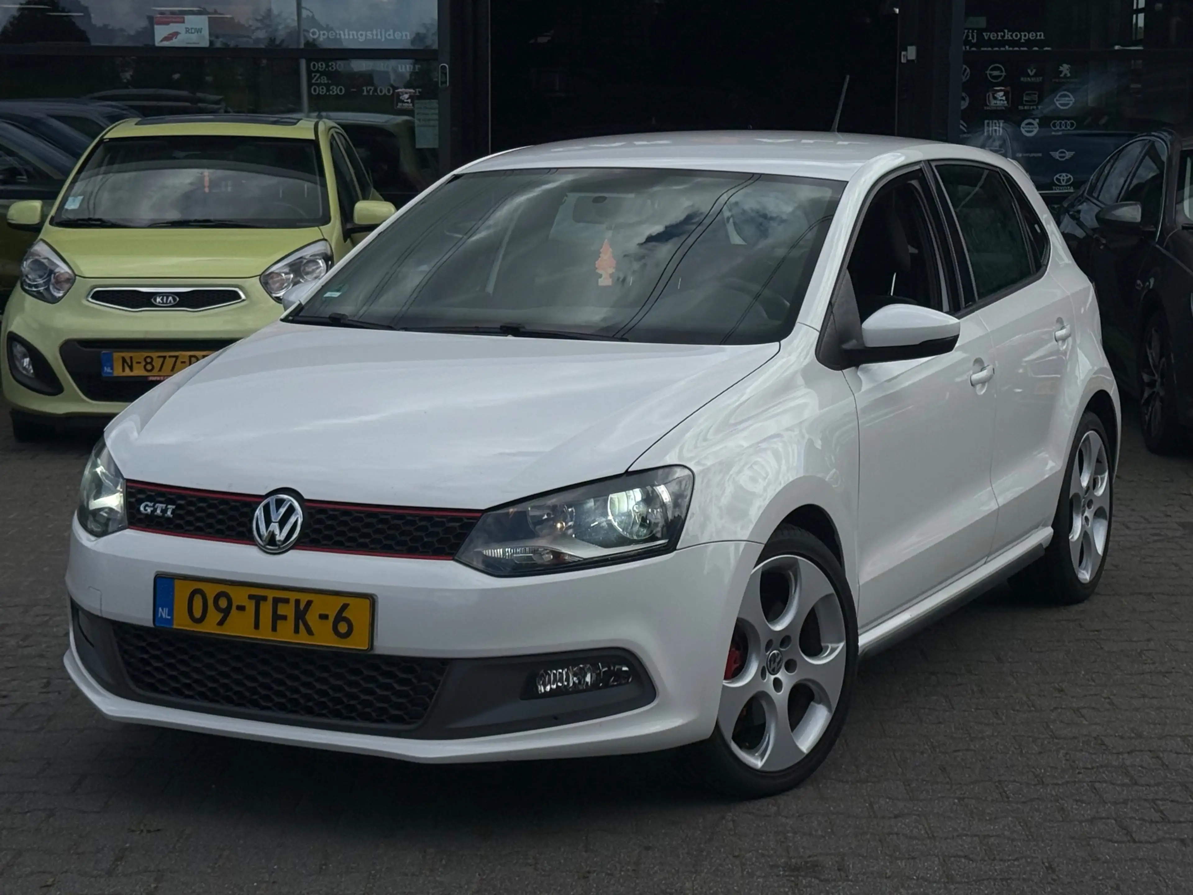 Volkswagen Polo GTI 1.4 TSI DSG/VOLLEDIGE HISTORIE AANWEZIG!!! — photo 2