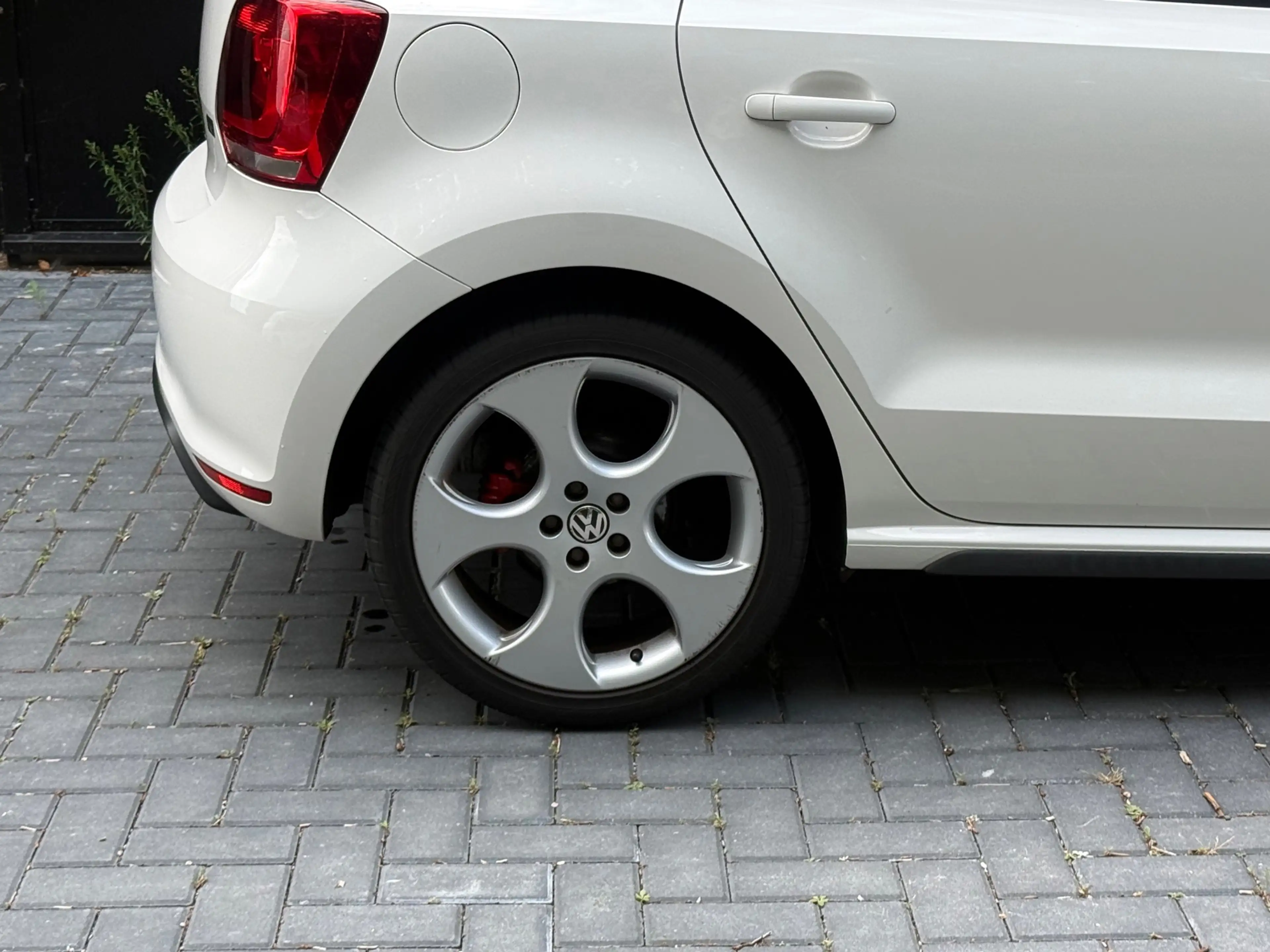 Volkswagen Polo GTI 1.4 TSI DSG/VOLLEDIGE HISTORIE AANWEZIG!!! — photo 12