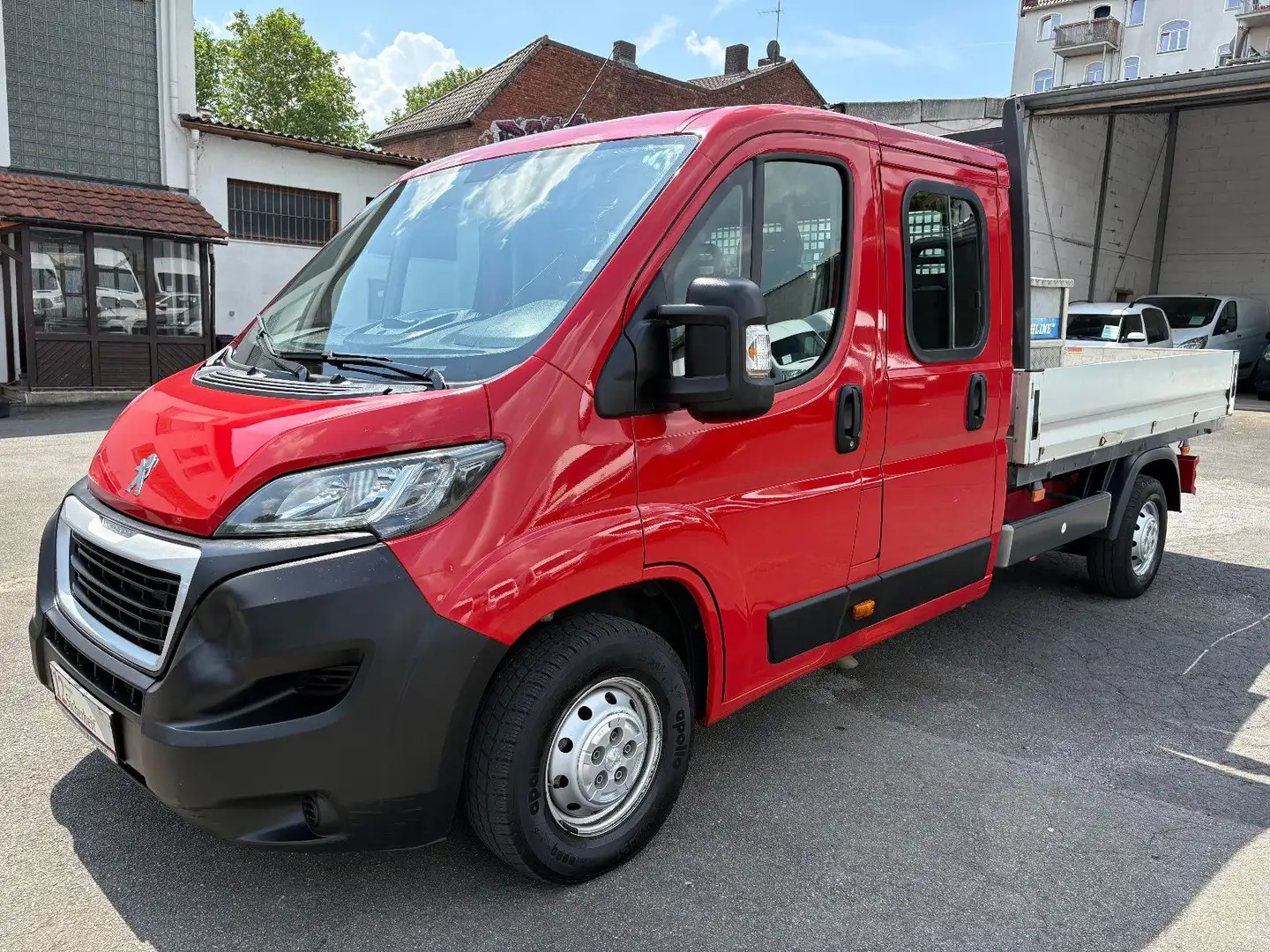Peugeot Boxer Pritsche Doka. 335 L3 BlueHDi 140 7.Sitzer Rot - 1