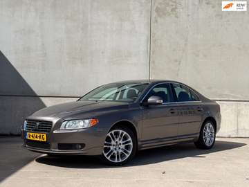 3.0 T6 AWD Momentum automaat, dealer, trekhaak, Po