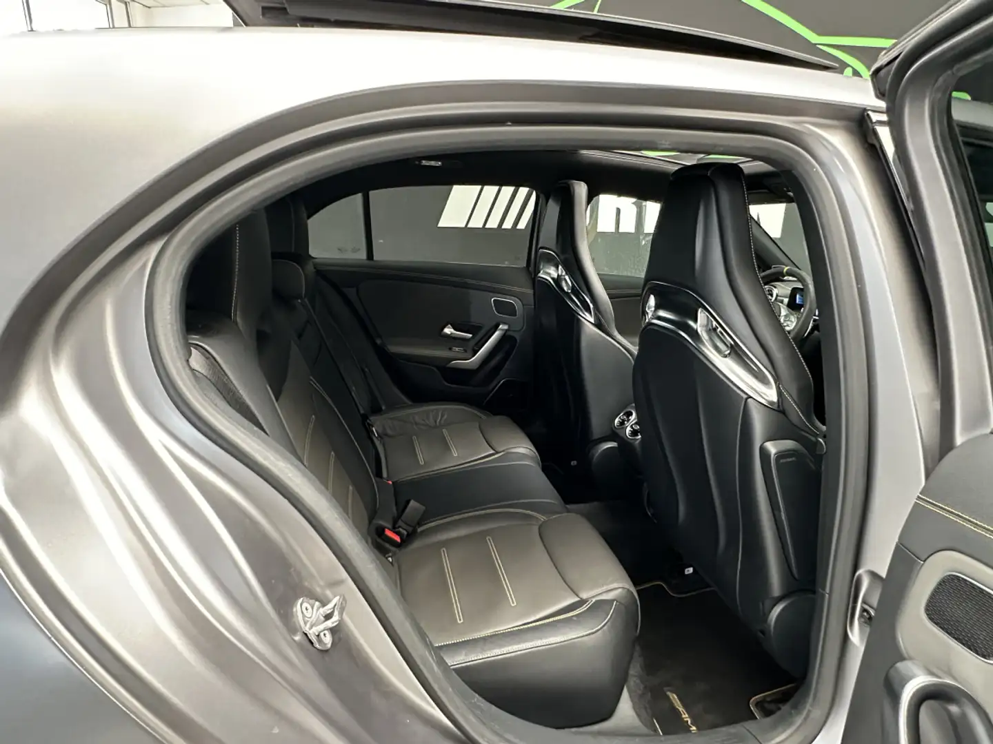 Mercedes-Benz A 45 AMG 45 S Mercedes-AMG 8G-DCT Speedshift AMG 4Matic+ - 2