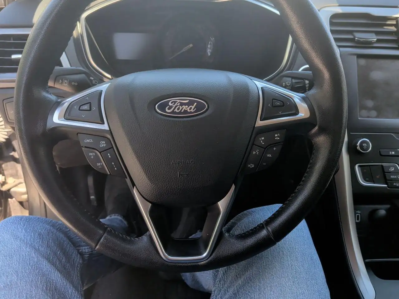 Ford Fusion снимка Ford Fusion