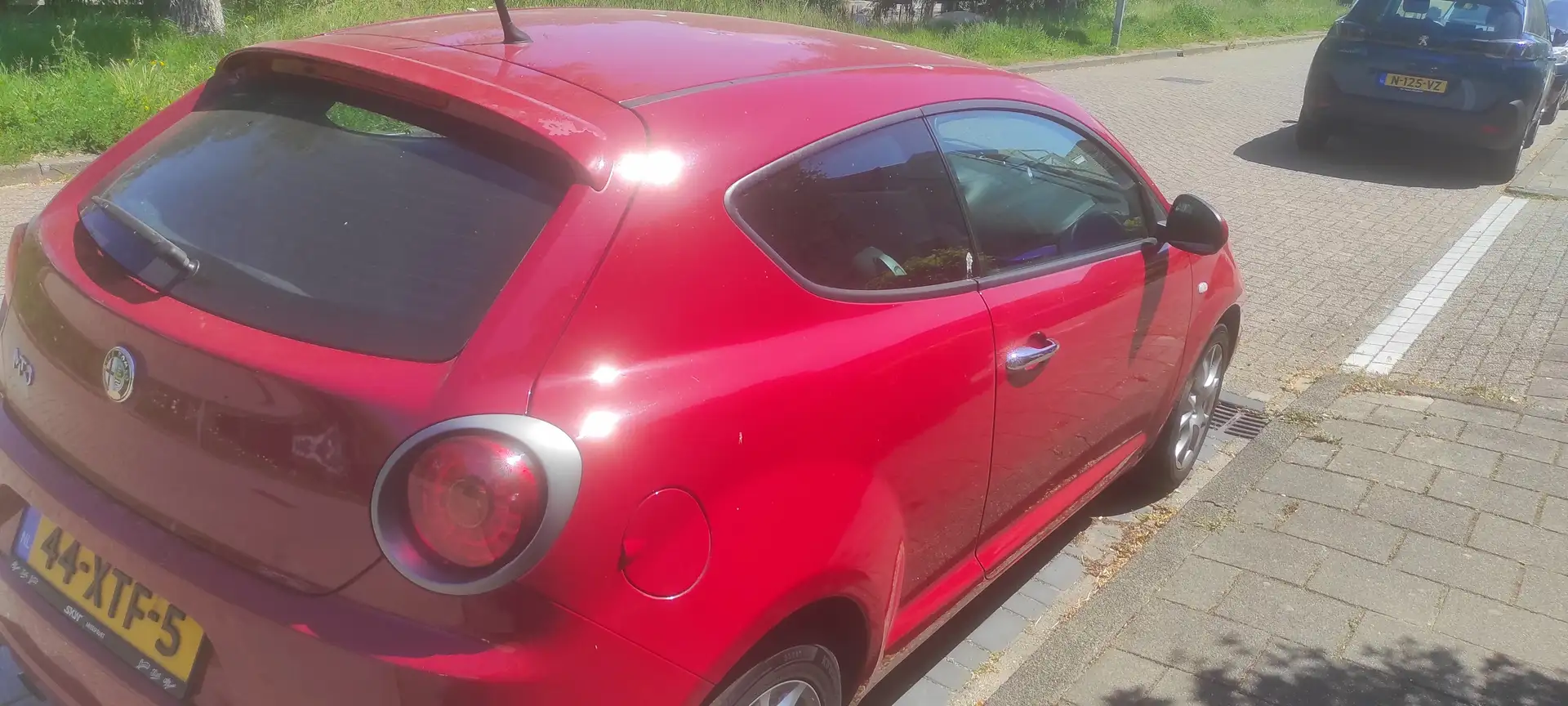 Alfa Romeo MiTo 1.3 JTDm ECO Essent. Rojo - 1