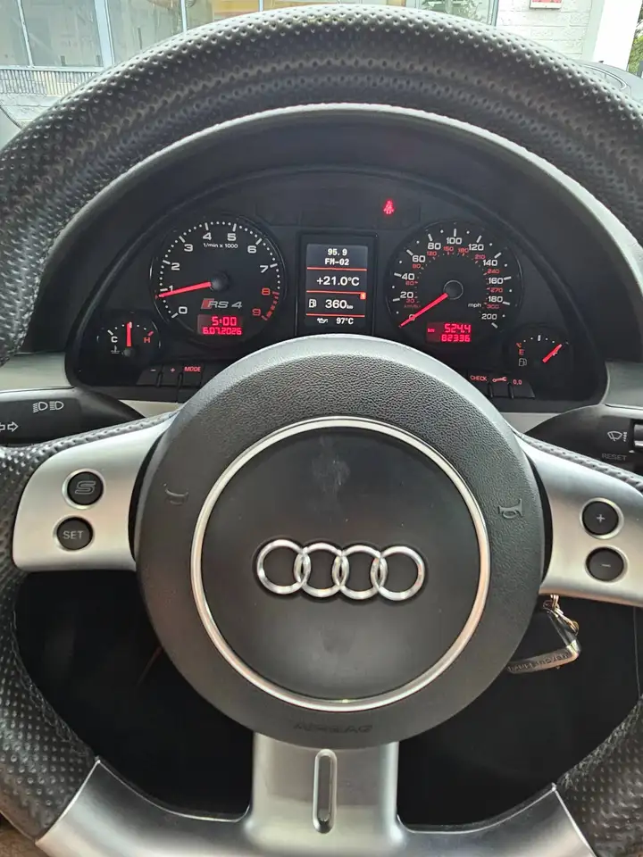 Audi RS4 снимка Audi RS4
