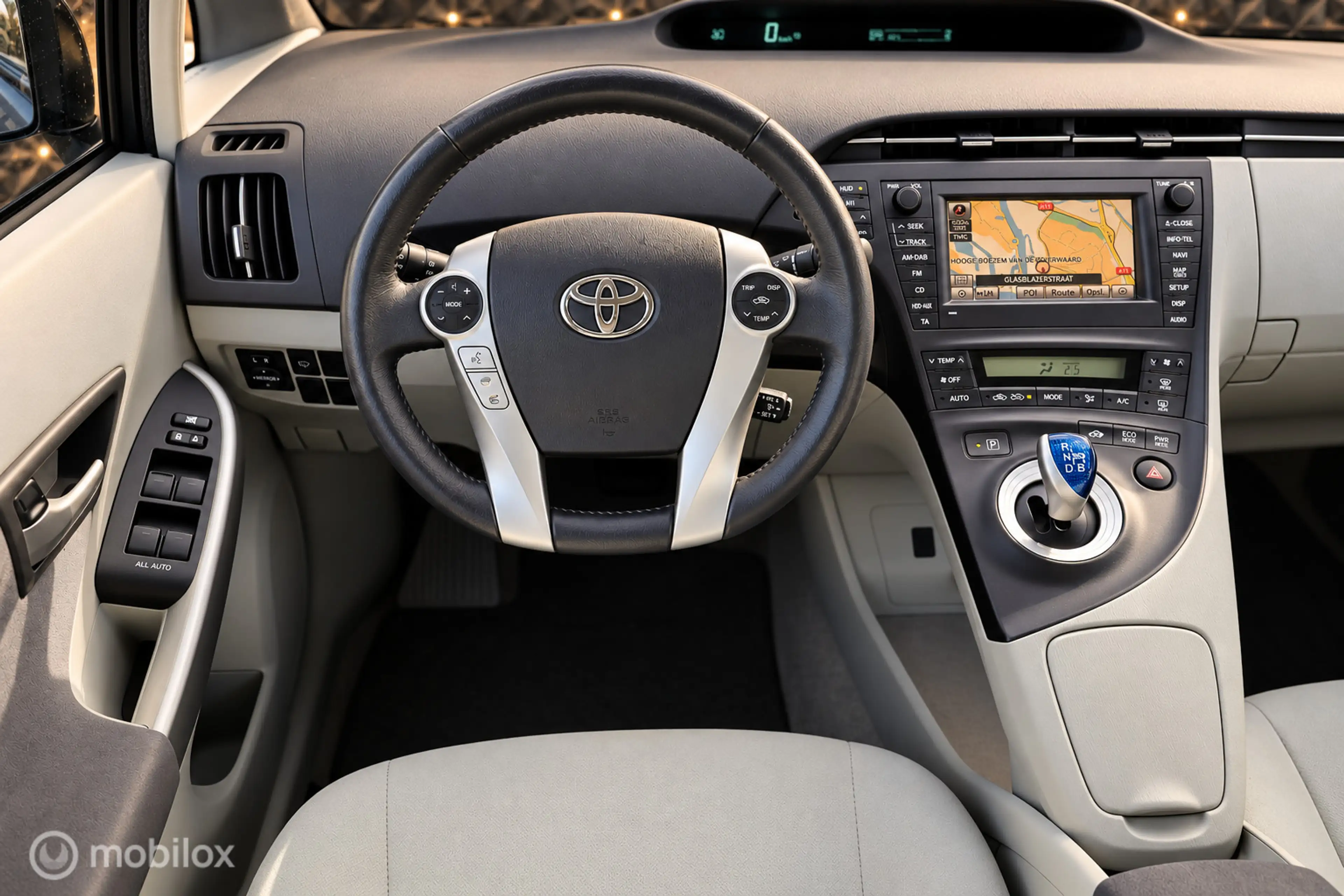 Toyota Prius 1.8 Dynamic | Keyless | Camera | HUD | Cruise | — photo 12