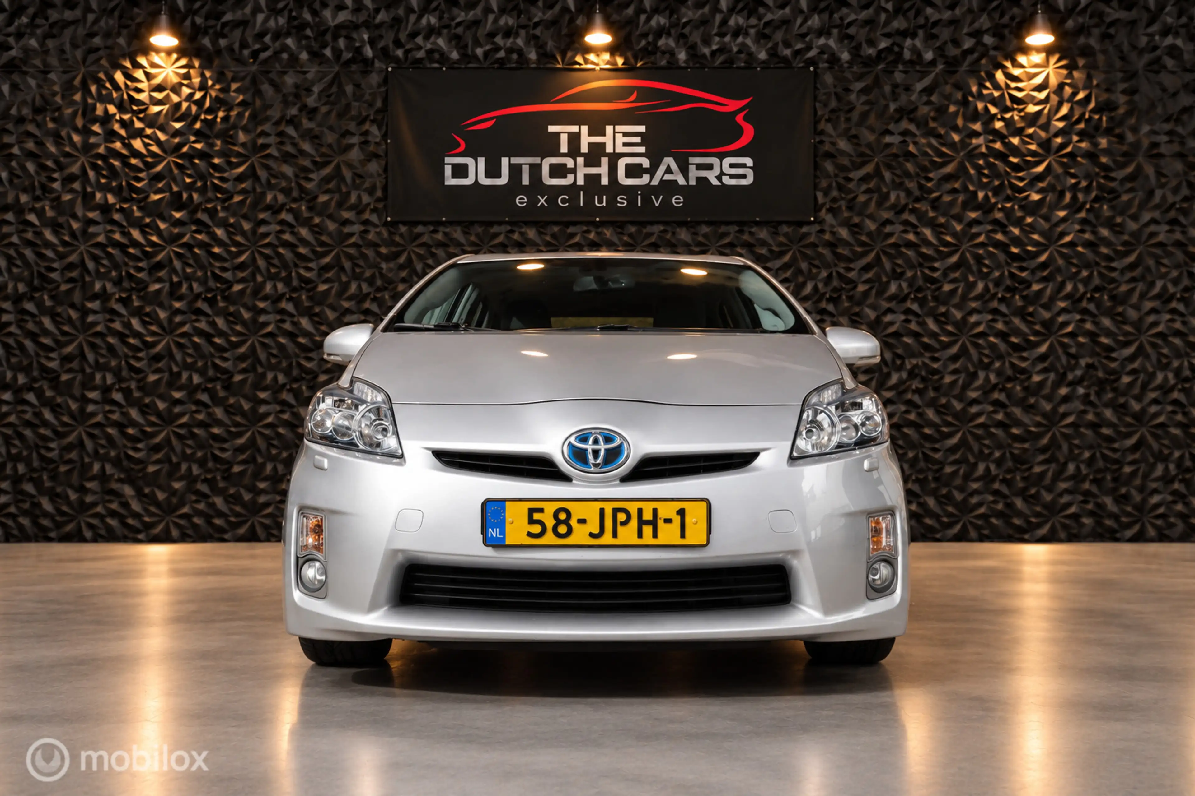 Toyota Prius 1.8 Dynamic | Keyless | Camera | HUD | Cruise | — photo 5