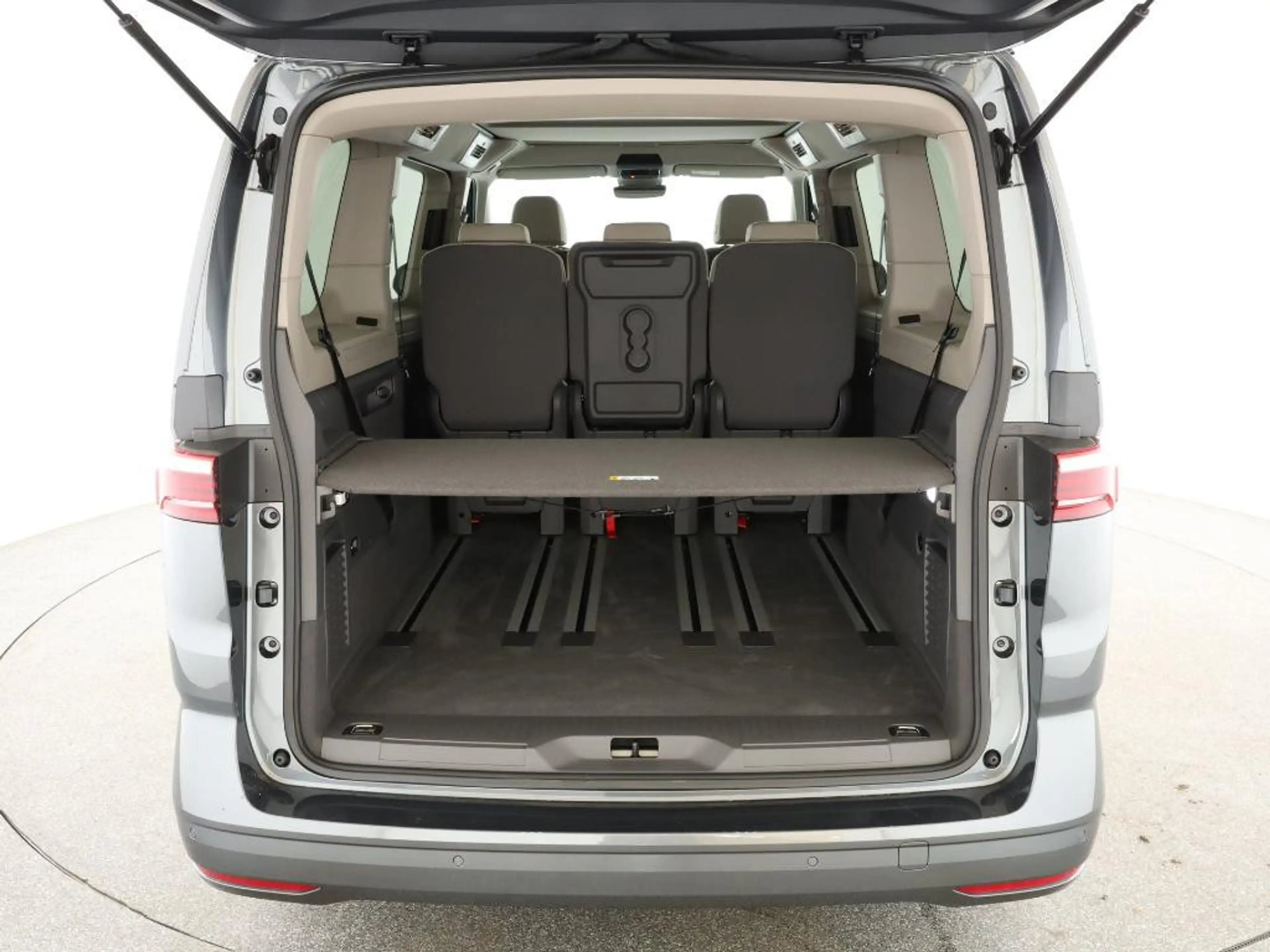 Volkswagen T7 California Beach 1.5 TSI eHybrid 4M *AHK*CAM* — photo 10