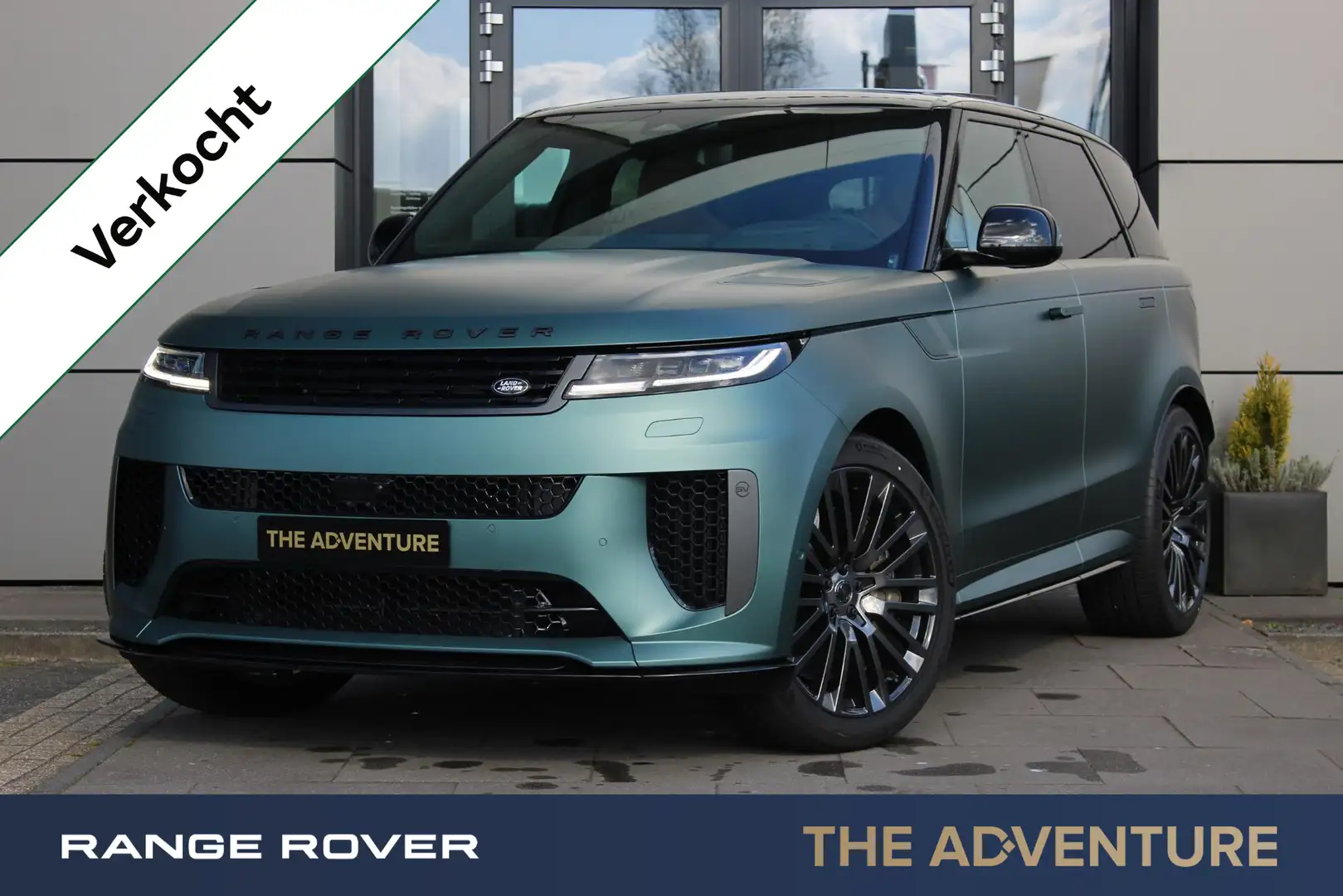 Land Rover Range Rover Sport 4.4 P635 SV Celestial Gaea Curation Groen - 1