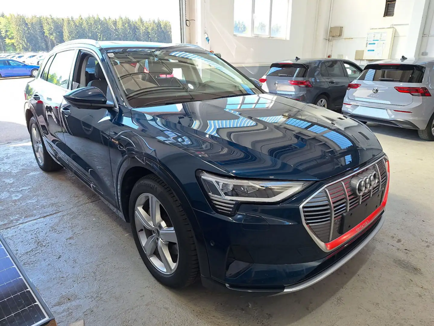 Audi e-tron 55 quattro advanced *PANO*AHK*MATRIX*ACC* Blau - 2