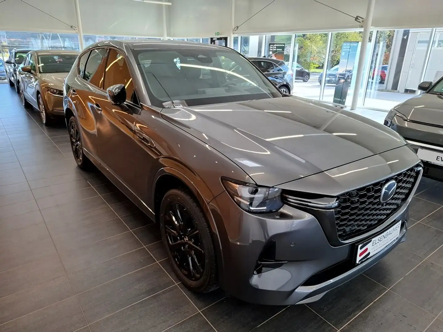 Mazda CX-60 3.3L e-SKYACTIV D AWD HOMURA PLUS Aut. Grau - 2