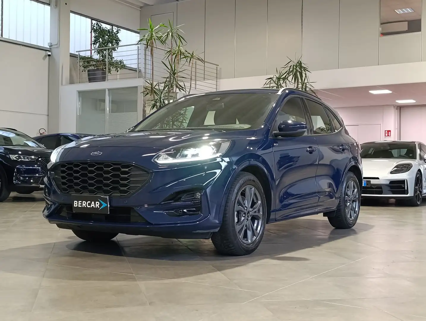Ford Kuga 2.0 EcoBlue 120 CV aut. 2WD ST-Line Azul - 1