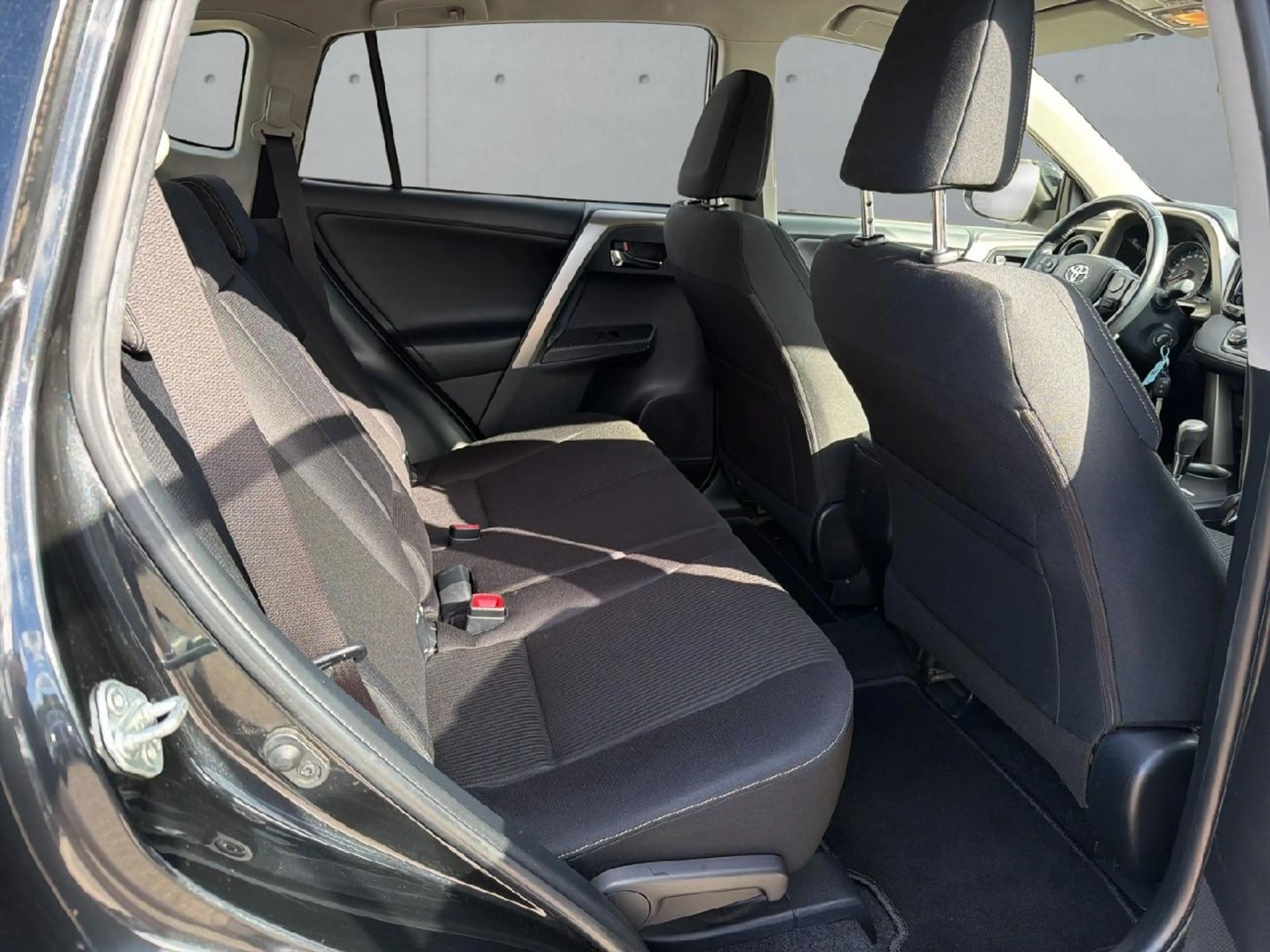 Toyota RAV 4 Start Edition — photo 11