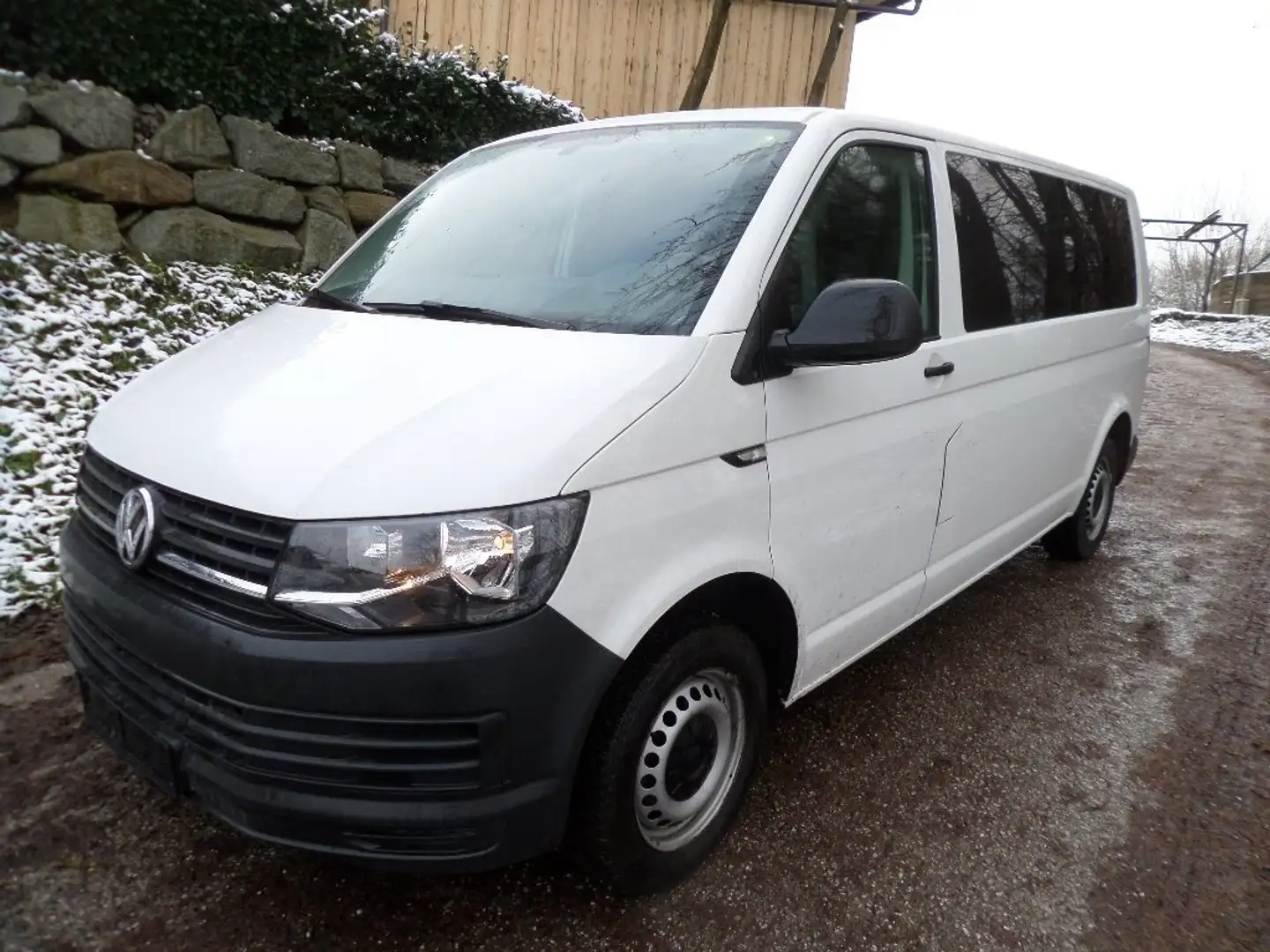 Volkswagen T6 Kombi LR 2,0 TDI 9-Sitze Netto €20000.- 3 J. Garantie Weiß - 1