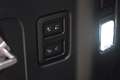 Land Rover Defender 2.0 P300e 110 X-Dynamic HSE HNP € 133.458 /  matt Zwart - thumbnail 28