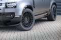 Land Rover Defender 2.0 P300e 110 X-Dynamic HSE HNP € 133.458 /  matt Zwart - thumbnail 7