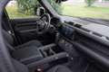 Land Rover Defender 2.0 P300e 110 X-Dynamic HSE HNP € 133.458 /  matt Zwart - thumbnail 5