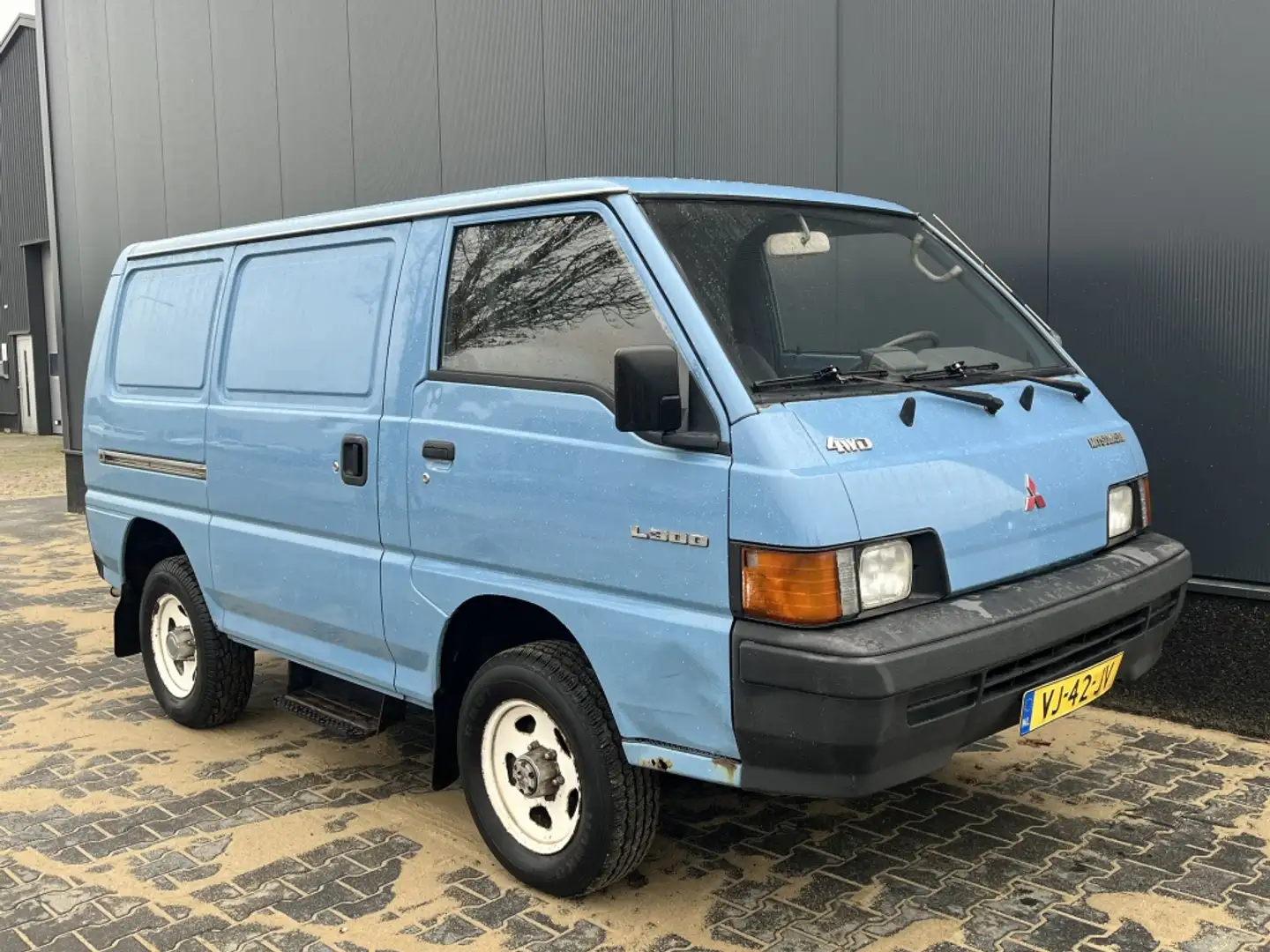 Mitsubishi L300 L300 2.5 TD 4x4 Eerste Eigenaar 108.000 KM Blauw - 2