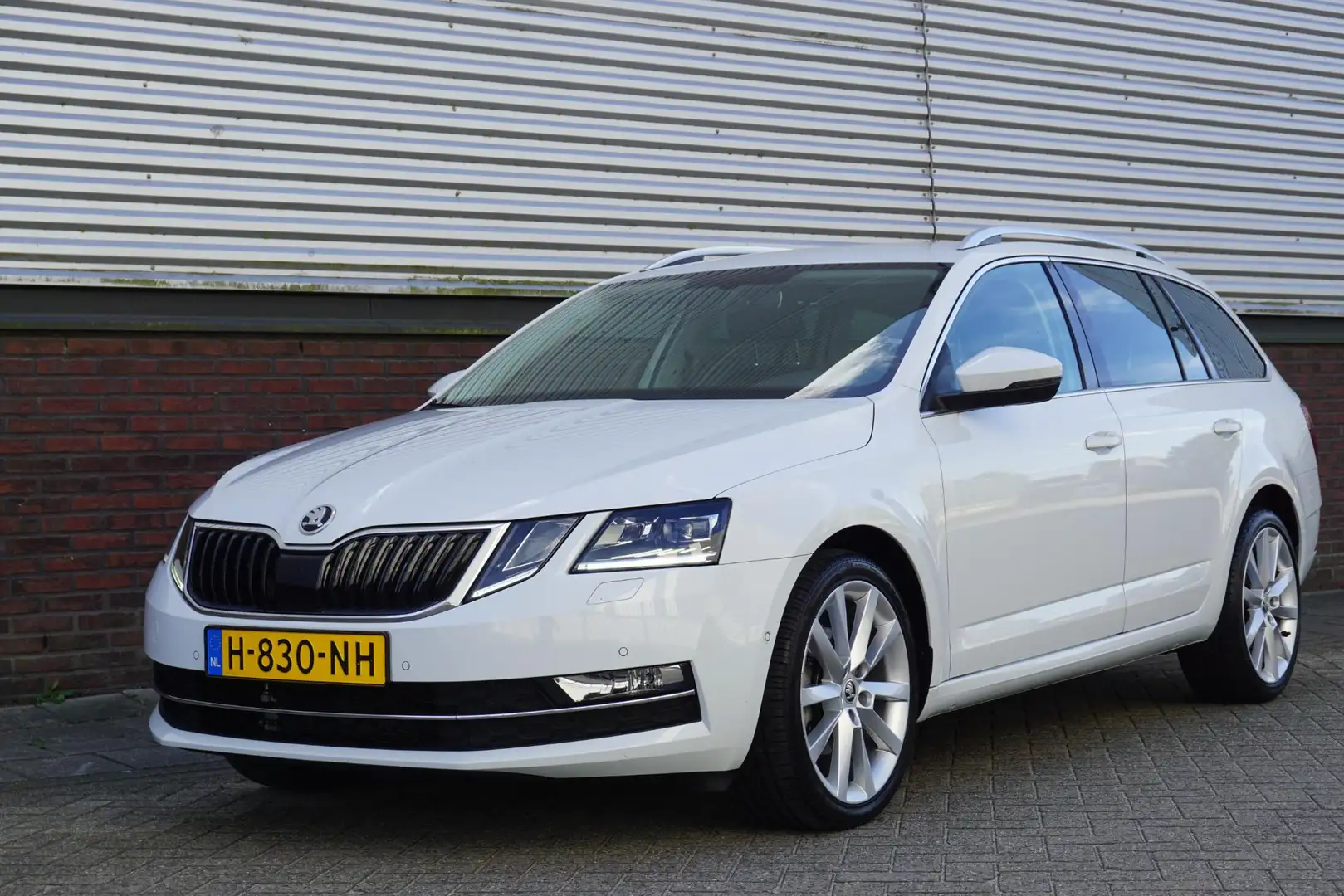 Skoda Octavia Combi 1.5 TSI 150PK Bus. Edition Plus|Virtual Cock Blanc - 1