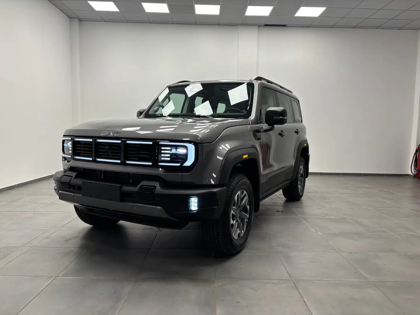 ICH-X K3 BAIC BJ40 PRO 4WD Grigio - 1