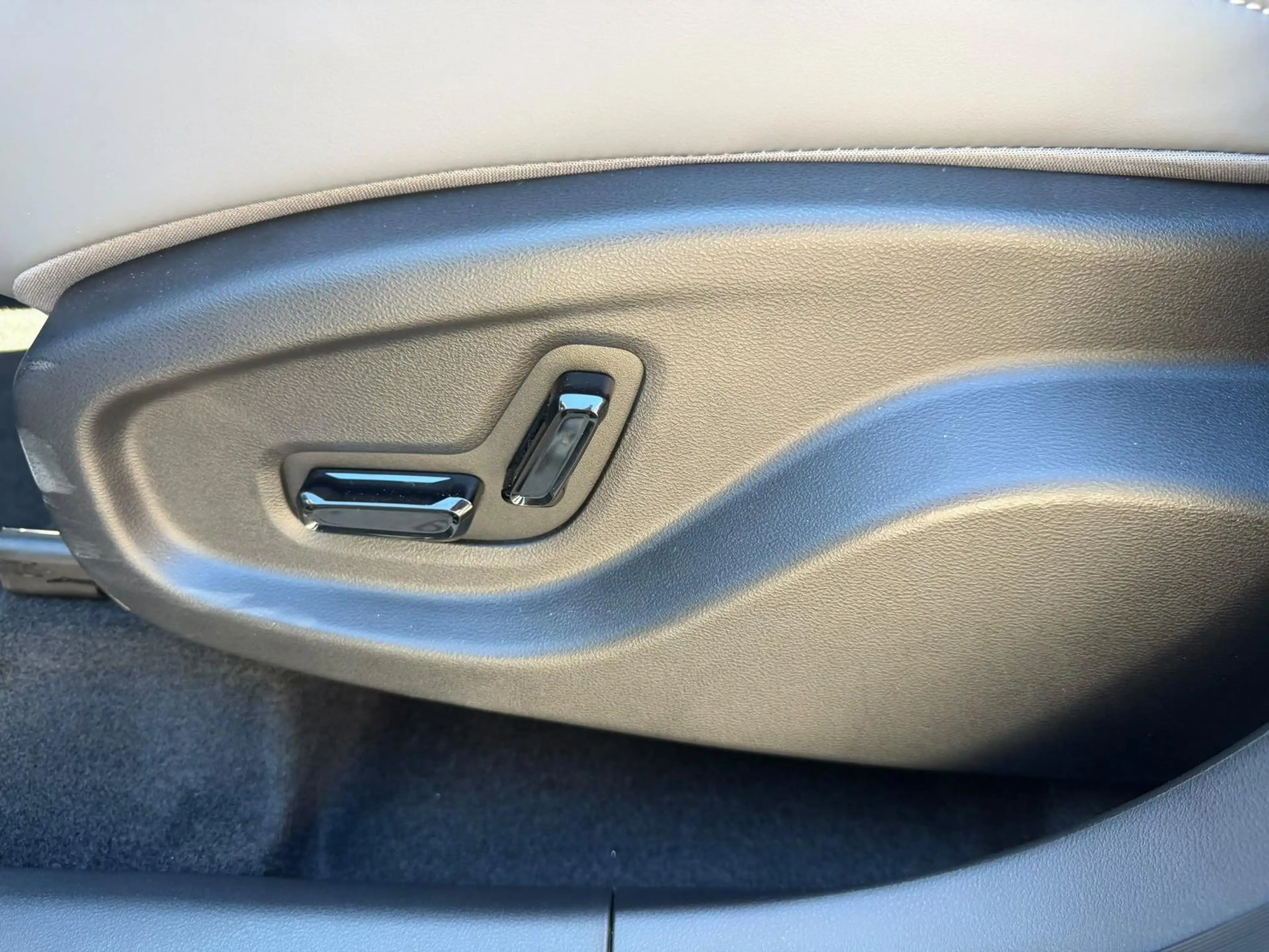 Geely Others 35,35 kwh Pro *LED*Kamera*ACC*Navi*PDC* — photo 14