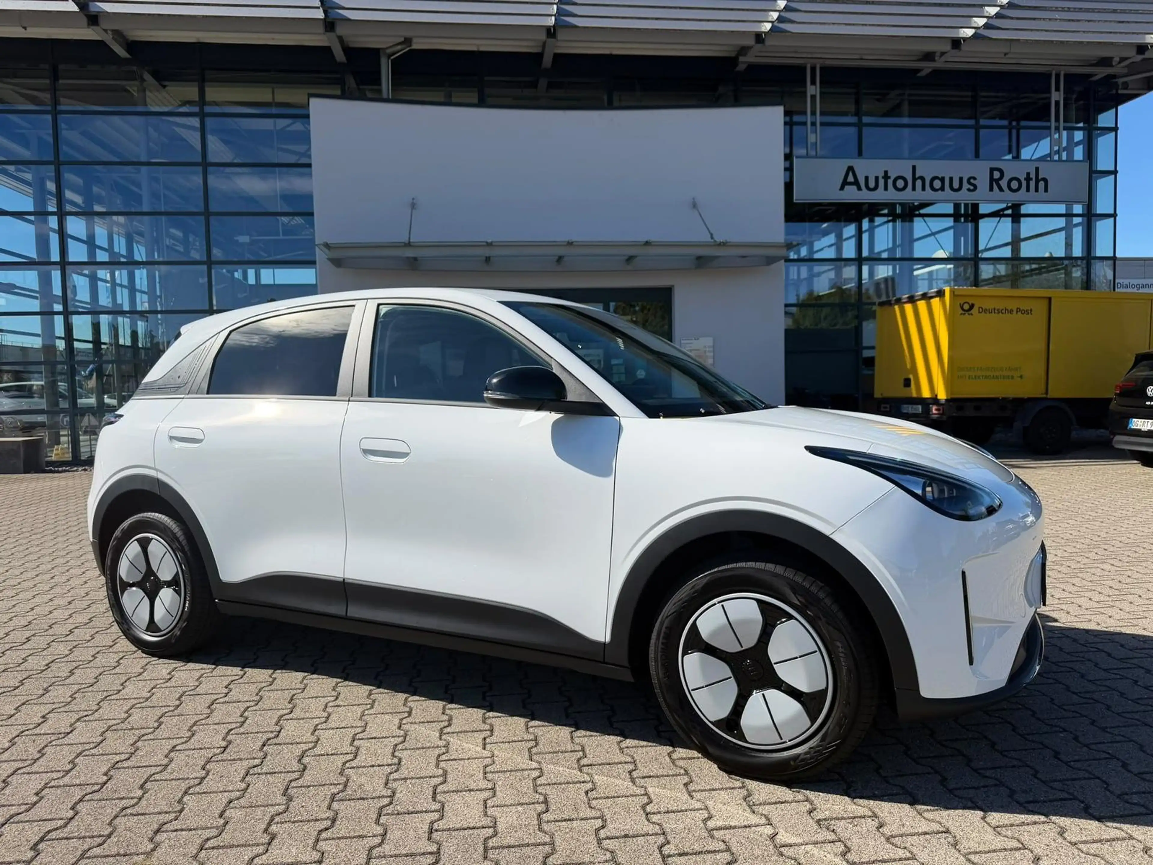 Geely Others 35,35 kwh Pro *LED*Kamera*ACC*Navi*PDC* — photo 9