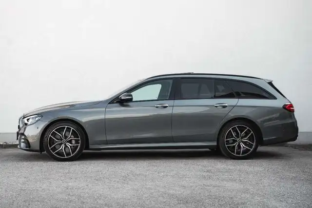 Mercedes-Benz E 400 d T AMG Pano. AHK Ansicht 5