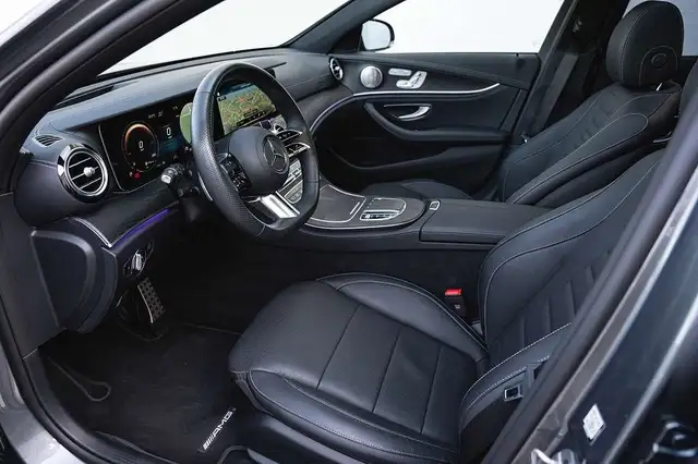 Mercedes-Benz E 400 d T AMG Pano. AHK Ansicht 17