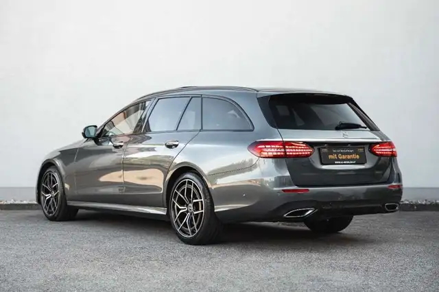 Mercedes-Benz E 400 d T AMG Pano. AHK Ansicht 12