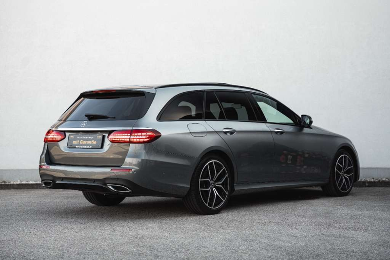 Mercedes-Benz E 400 d T AMG Pano. AHK — photo 11