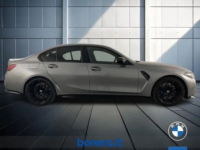 BMW M3 view 5