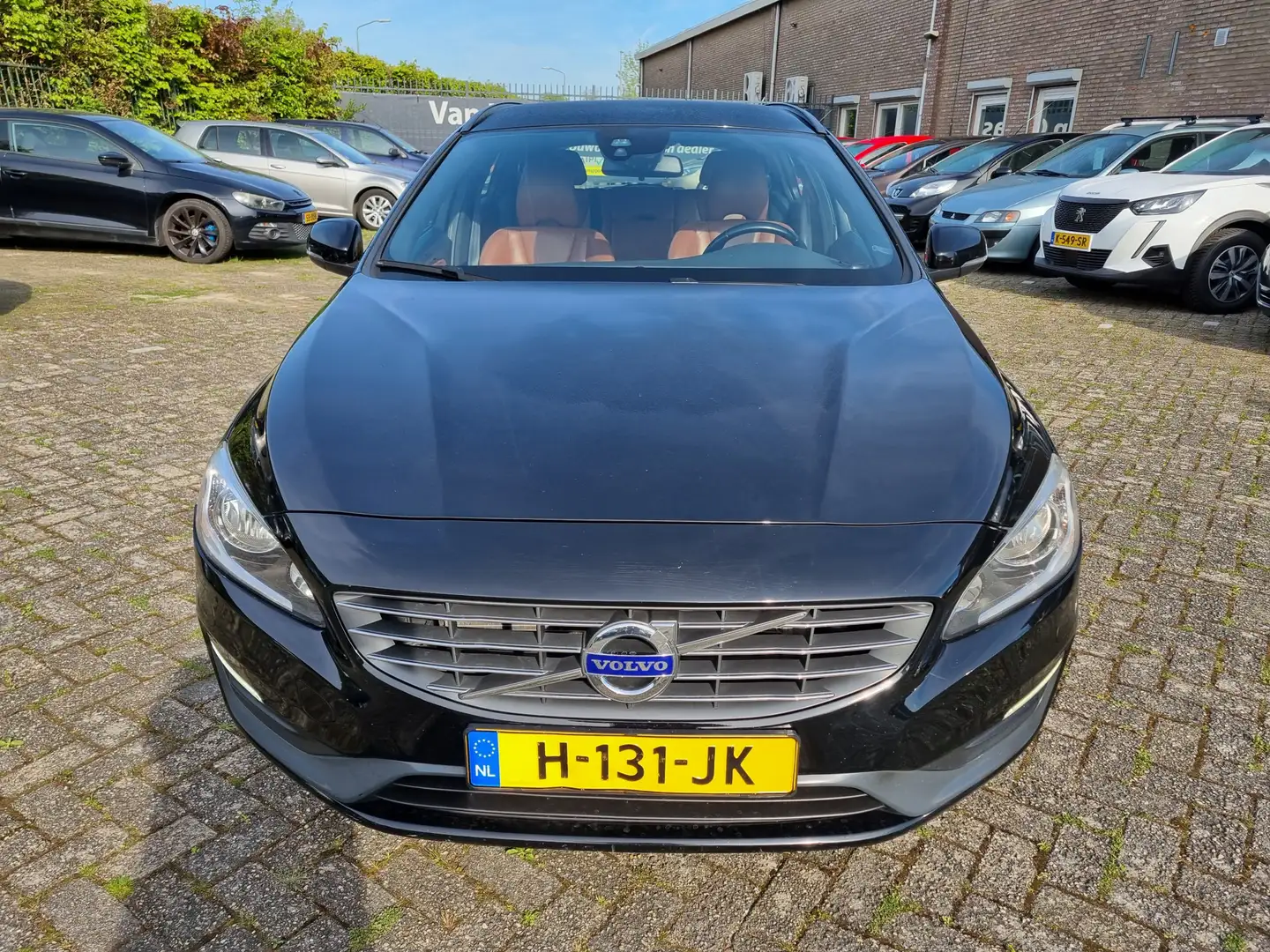 Volvo V60 1.6 T3 Momentum AUTOMAAT ✅NIEUWE APK ✅TREKHAAK Zwart - 2