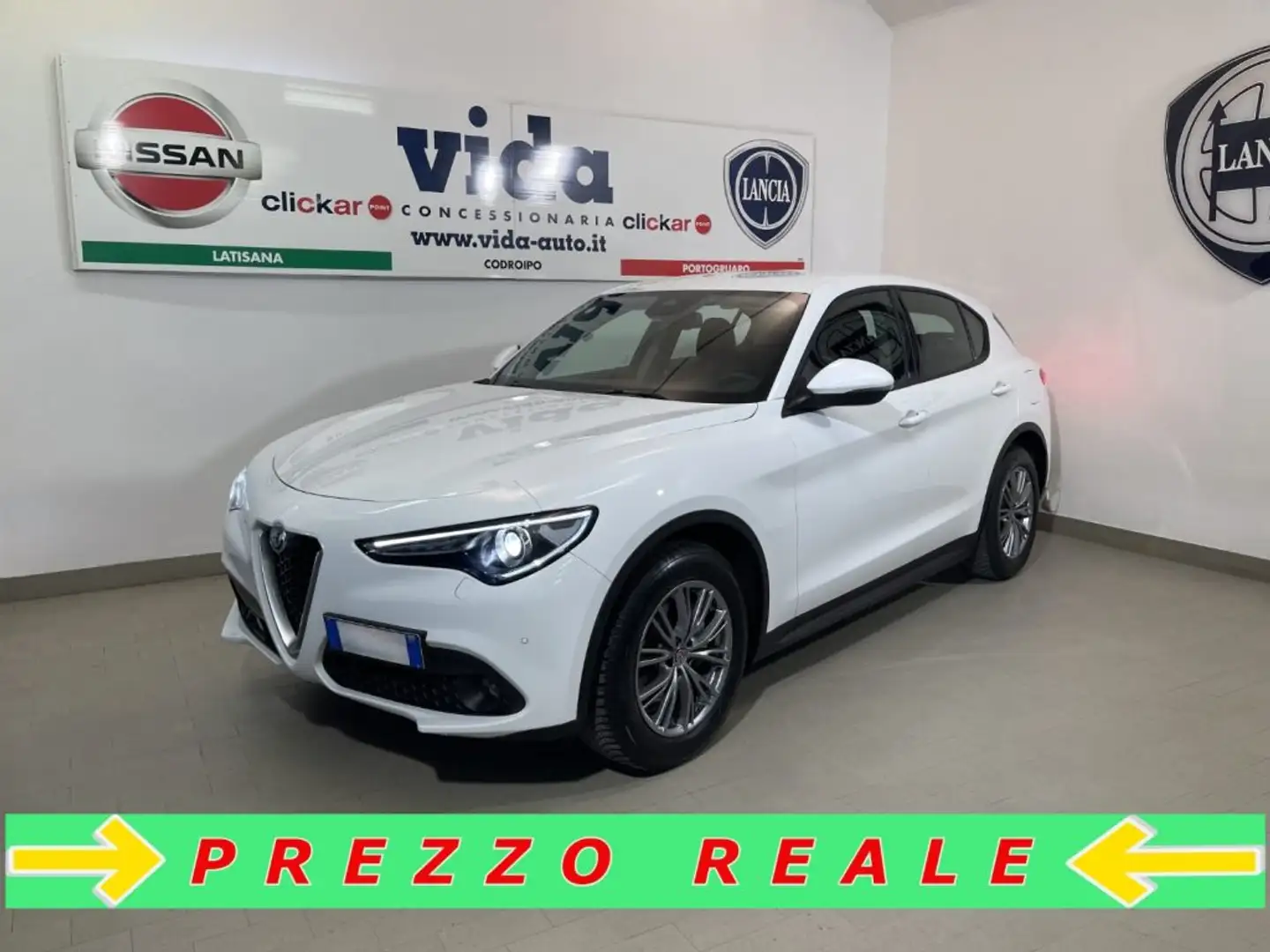 Alfa Romeo Stelvio 2.2 Turbodiesel 190 CV AT8 Q4 Business Bianco - 1