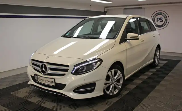 Mercedes-Benz B 220 4Matic Aut. NAVI TEMP LED KAMERA LEDER BT