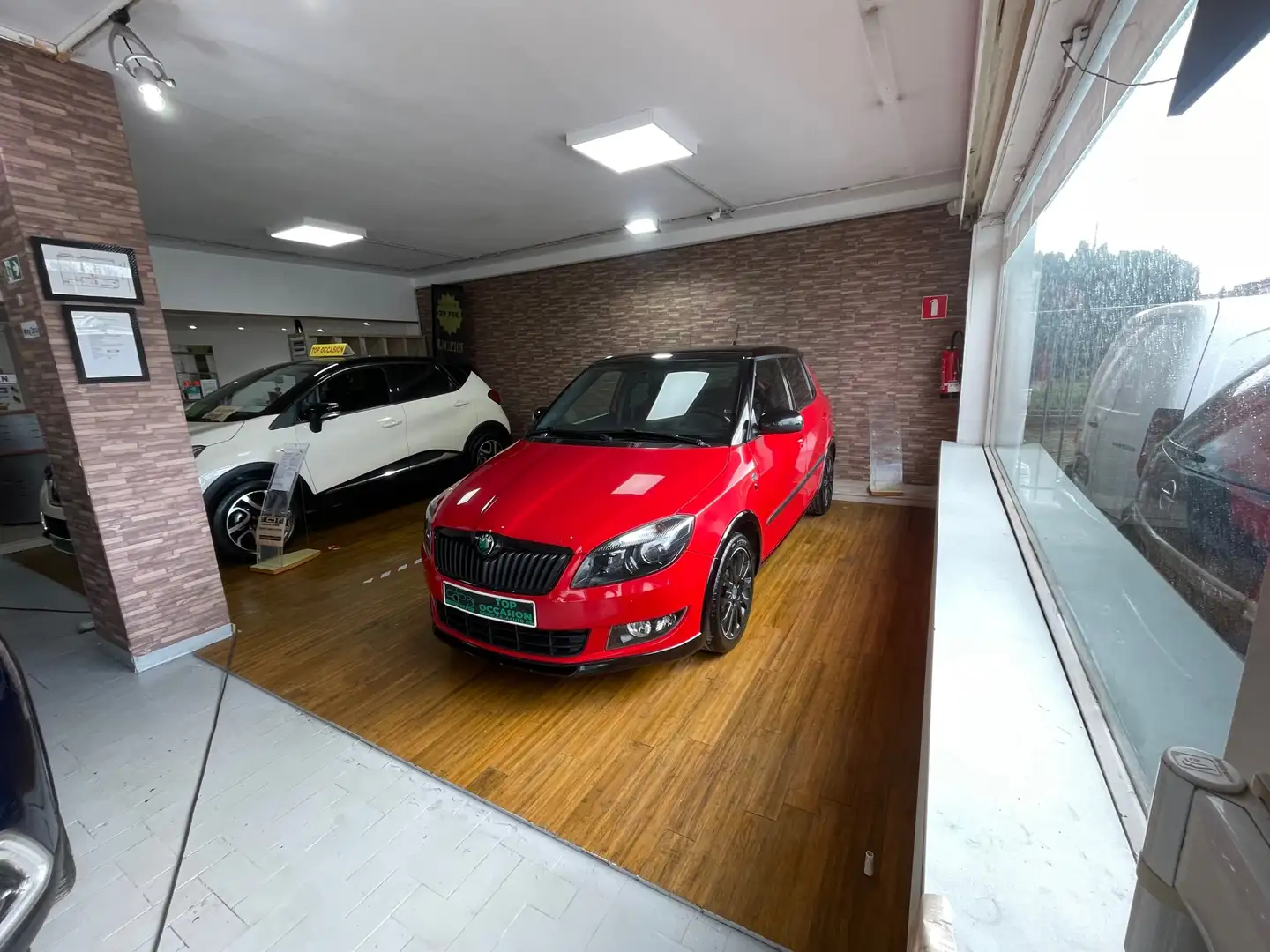 Skoda Fabia 1.2 CR TDi Monte Carlo DPF Rouge - 1