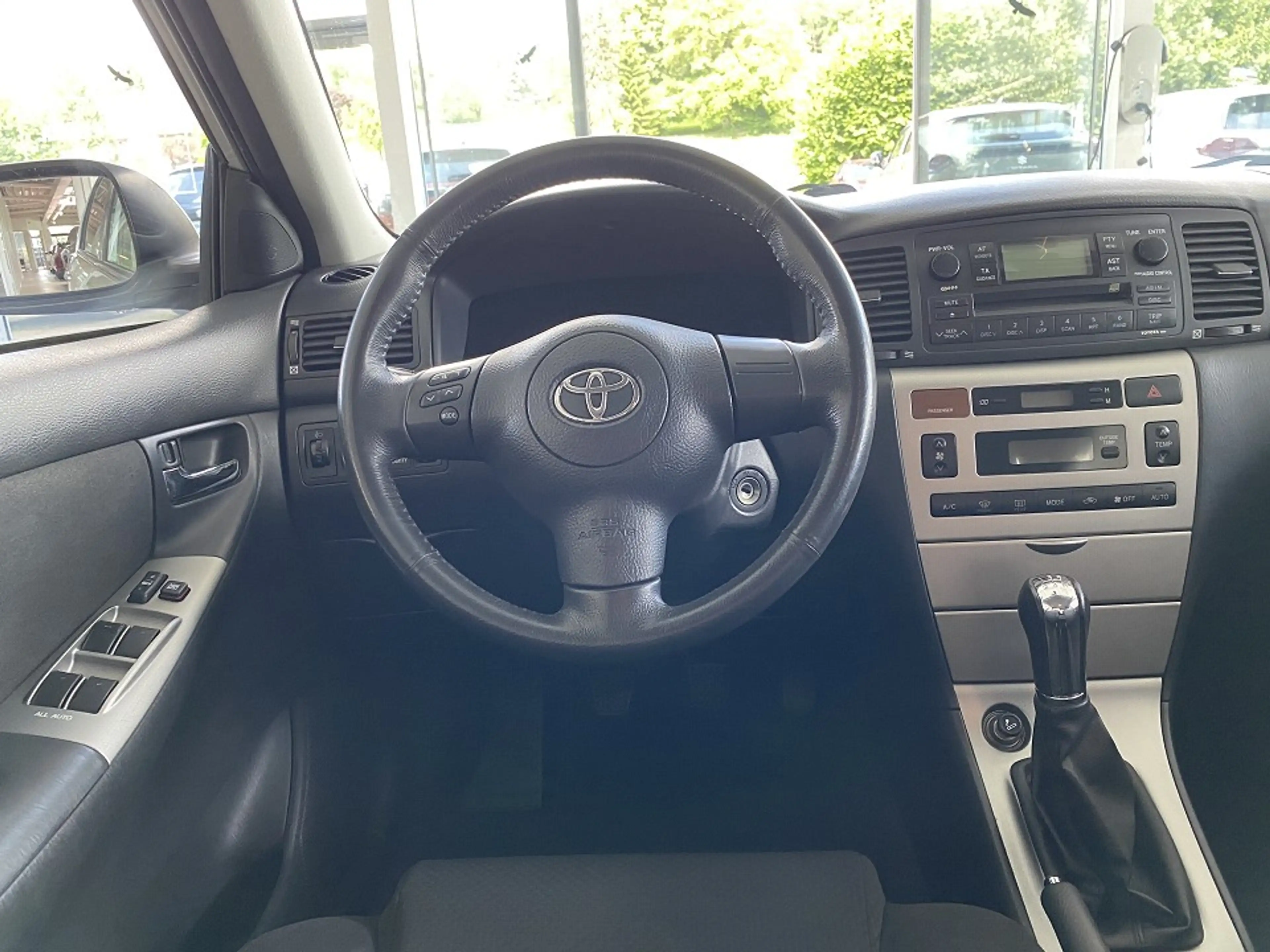 Toyota Corolla 1.4 Sol ALLWETTER KLIMAAUT. — photo 3