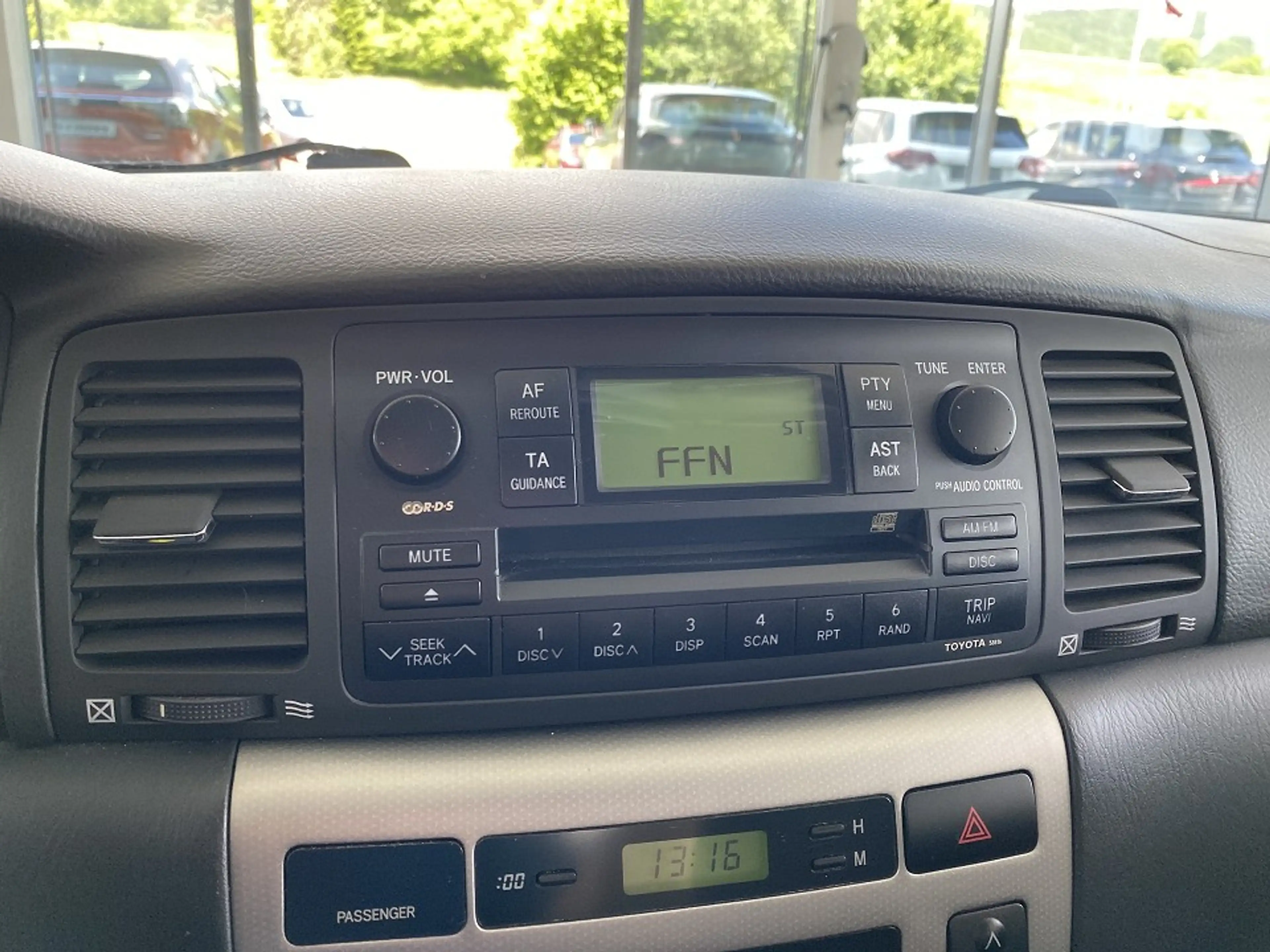 Toyota Corolla 1.4 Sol ALLWETTER KLIMAAUT. — photo 10