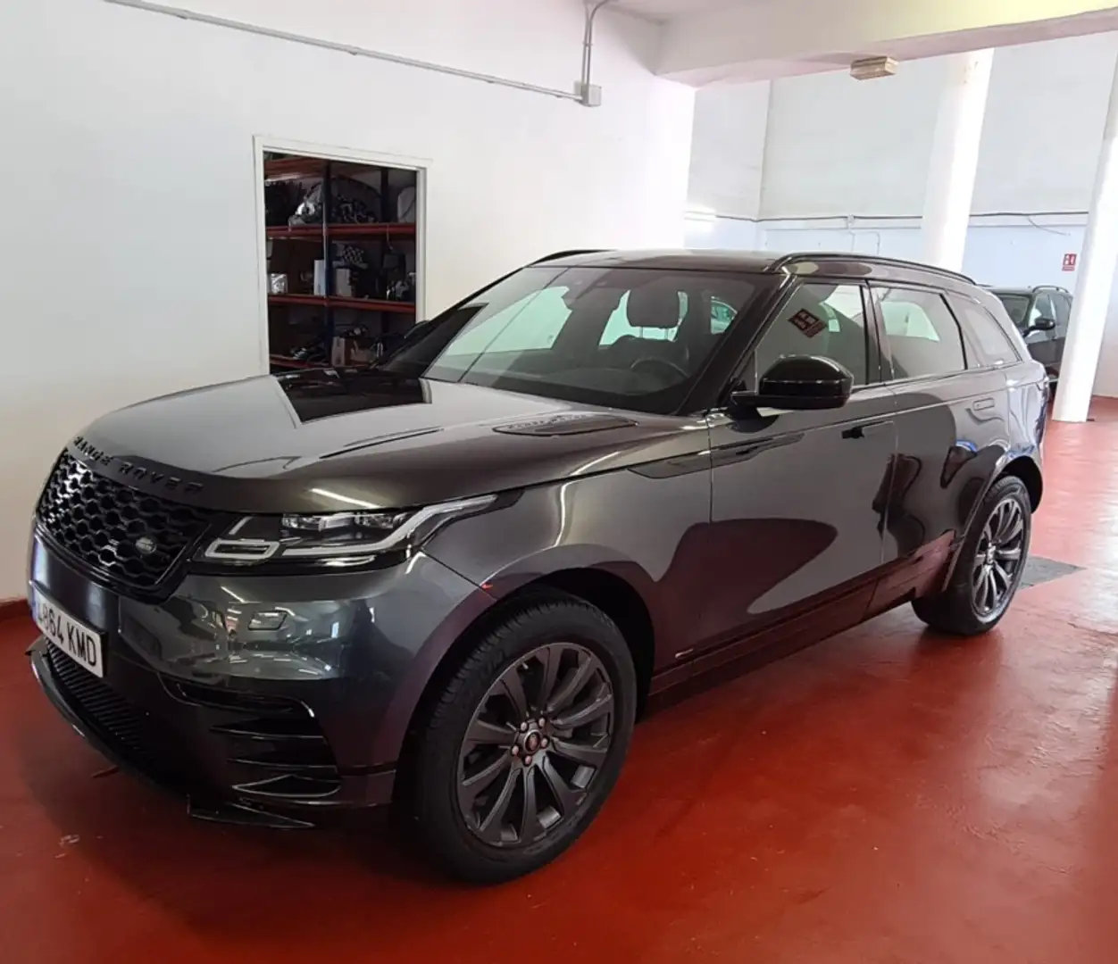 Land Rover Range Rover Velar 2.0 R-Dynamic Base 4WD Aut. 300 Negro - 1