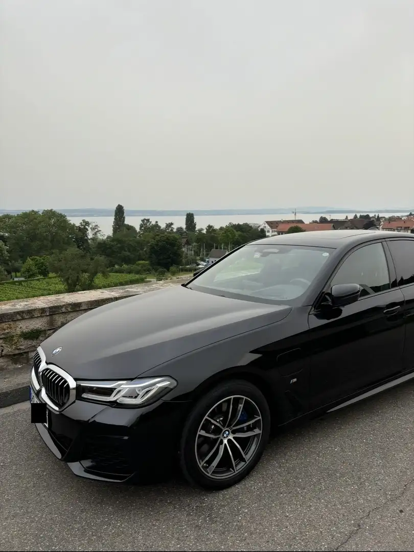 BMW 545 545 e xDrive M Sport Černá - 2