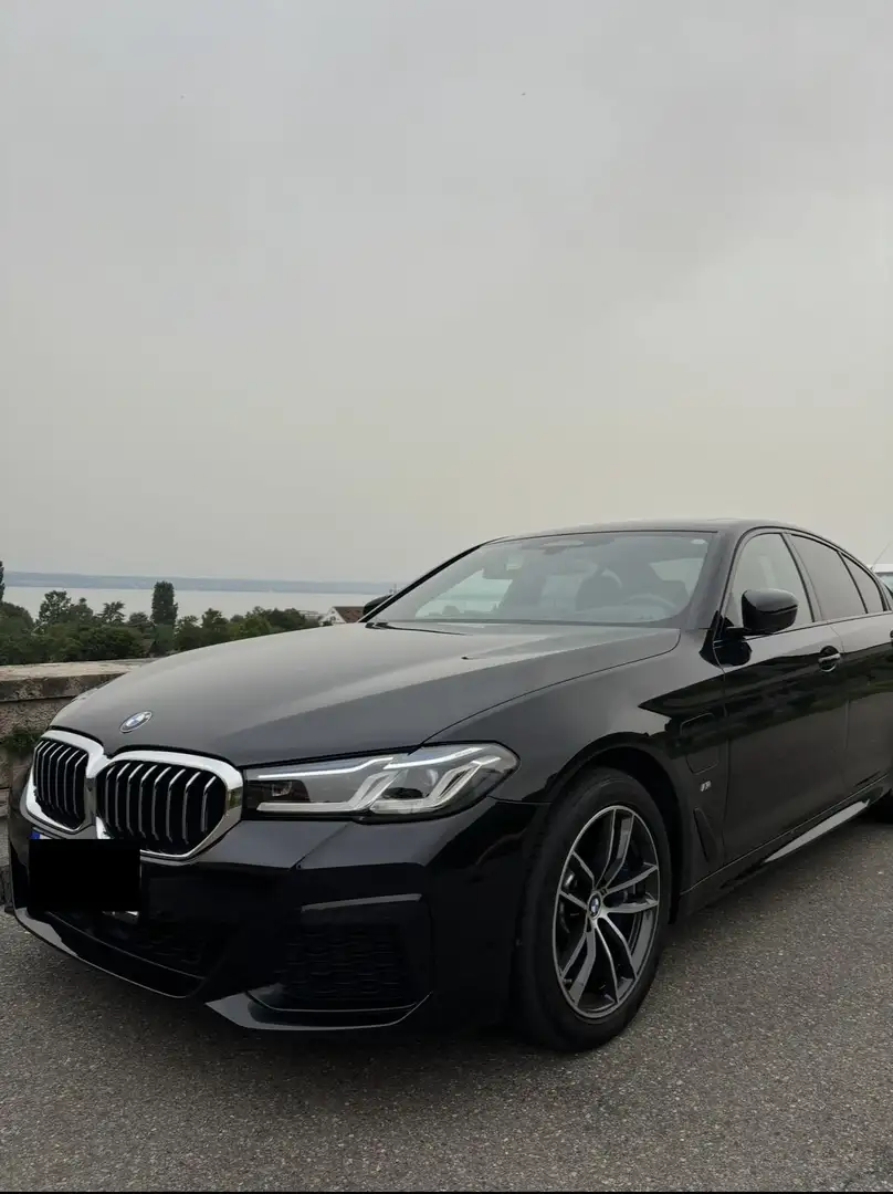 BMW 545 545 e xDrive M Sport Černá - 1