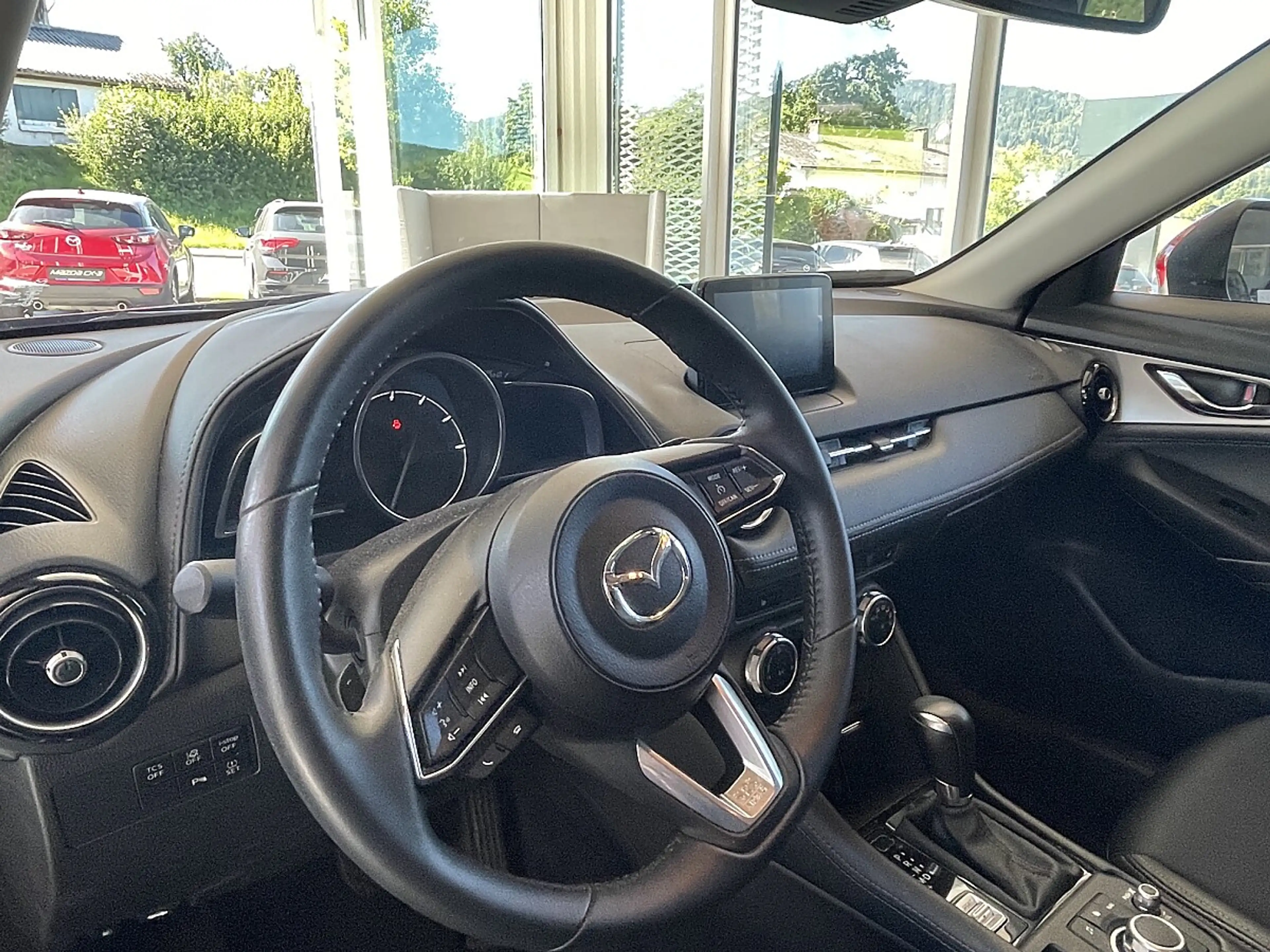 Mazda CX-3 G121 Revolution Aut. — photo 9
