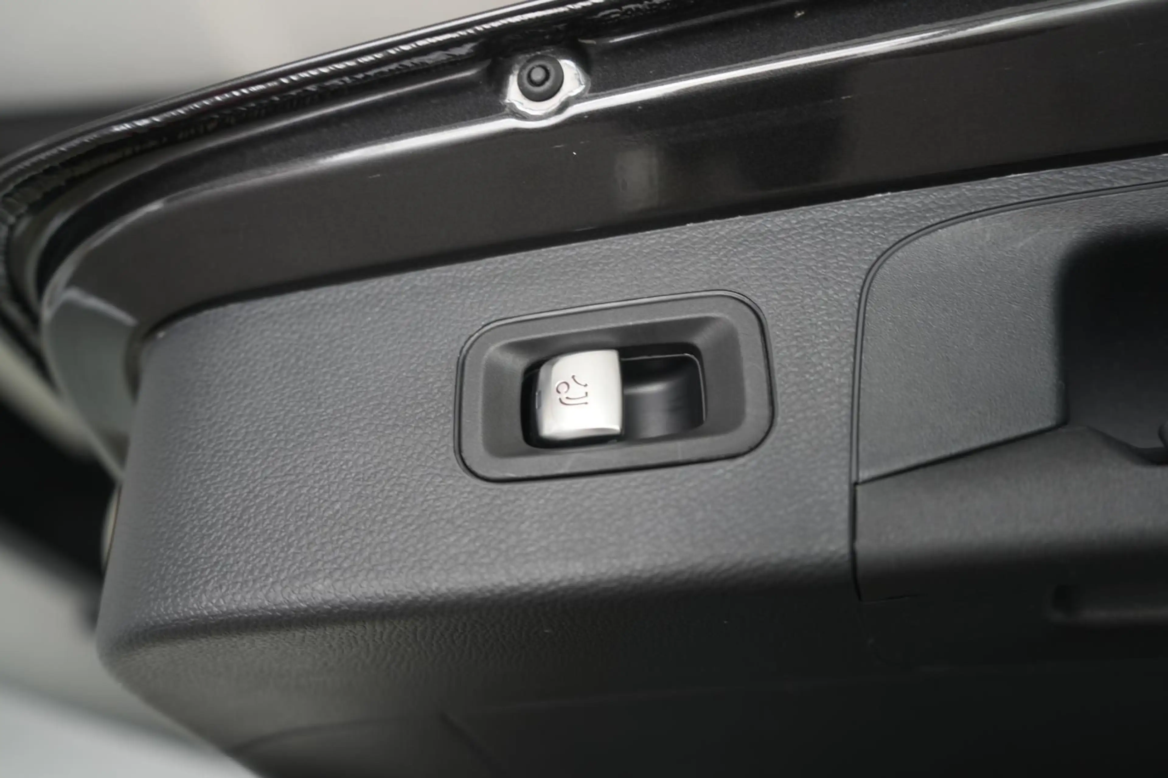 Mercedes-Benz GLC 300 de 4Matic 9G-Tronic Standhzg/Kamera/AHK/ — photo 8