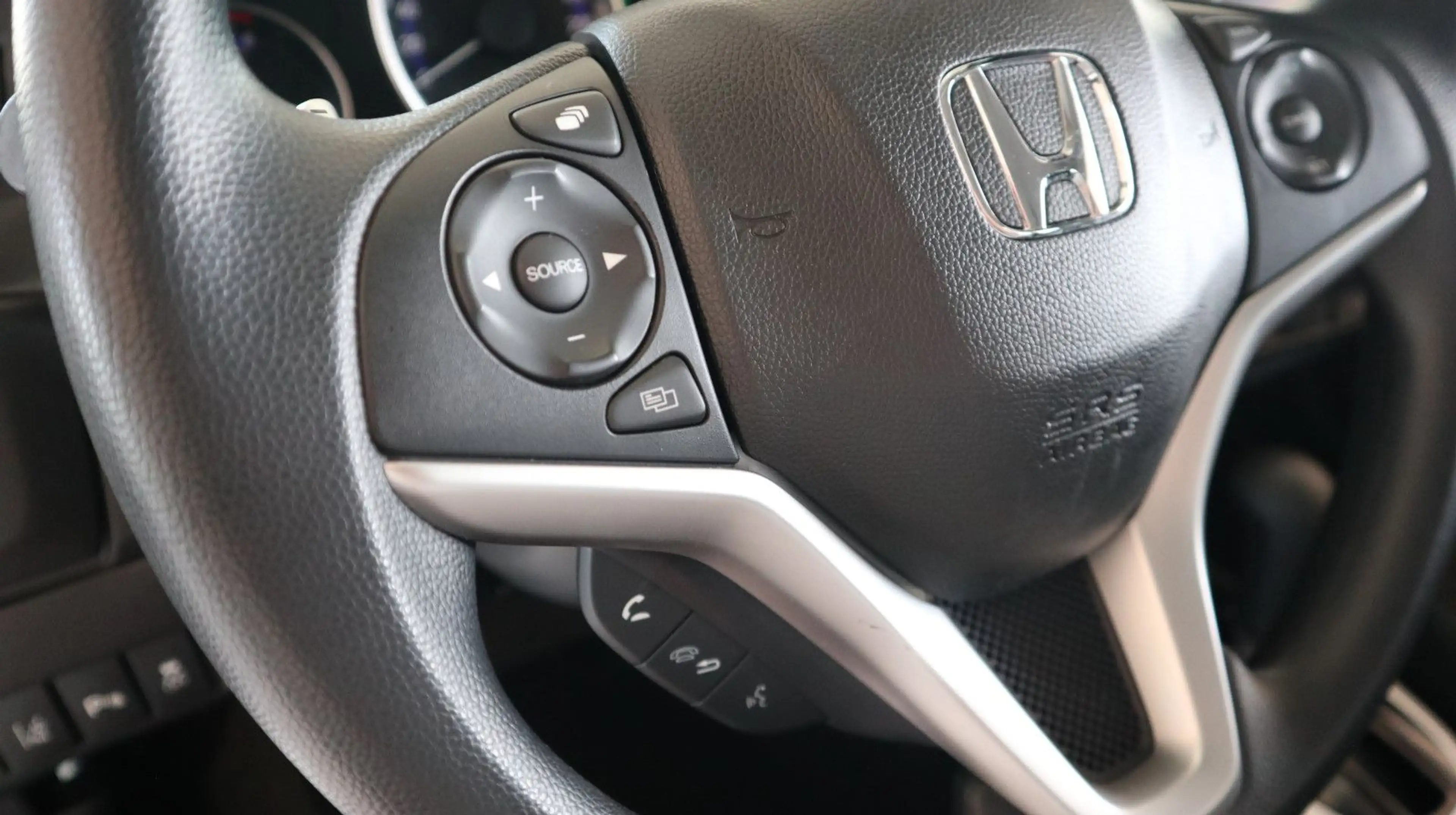 Honda Jazz Comfort*AUTOMATIK*SHZ*FREISPRECH*PDC V+H* — photo 15