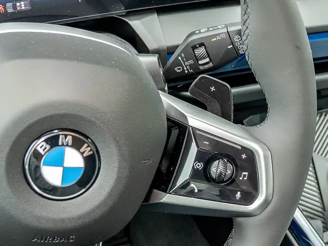 BMW X3 view 11