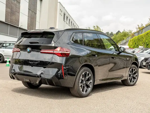 BMW X3 view 2