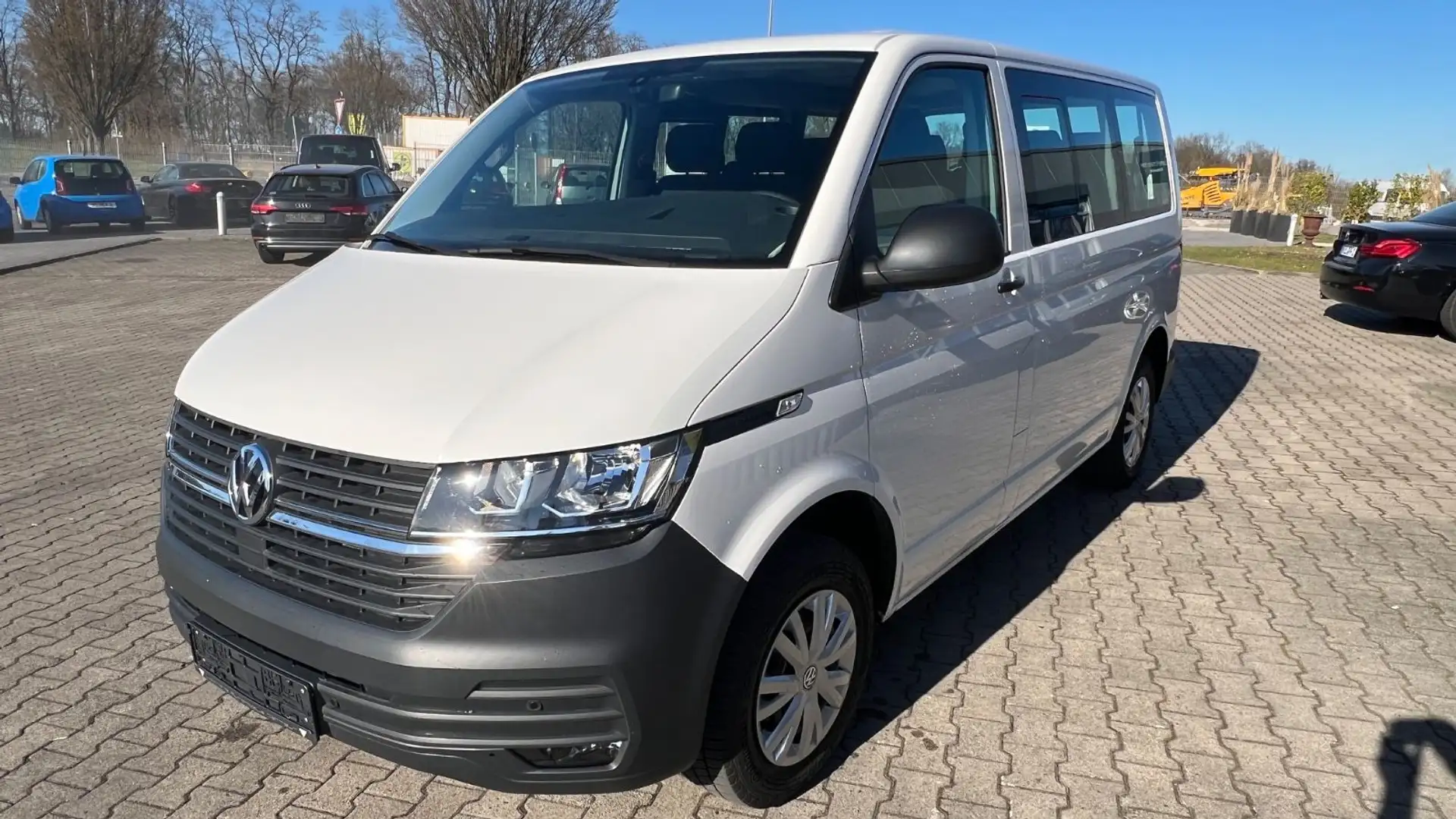 Volkswagen T6 Kombi T6.1 Transporter Kombi 9-Sitzer Blanc - 1